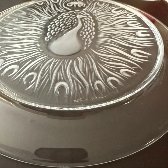 LALIQUE FRANCE CRYSTAL COLLECTOR PLATE LIMITED EDITION 1970 ~ PEACOCK ~ SIGNED - Picture 6 of 9